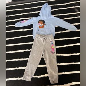 Disney Encanto set hoodie + sweatpants size 4T